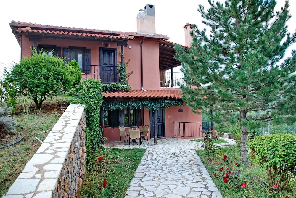 Menalia Villas & Suites
