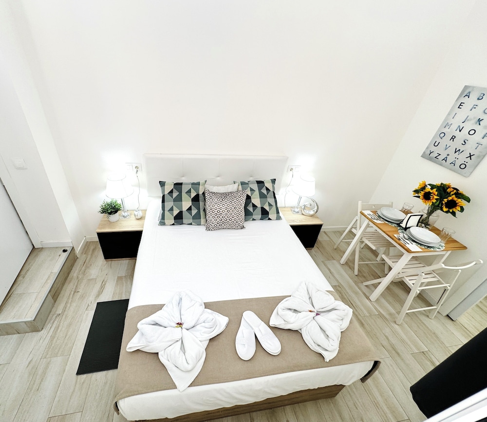 Cinco Torres Suites