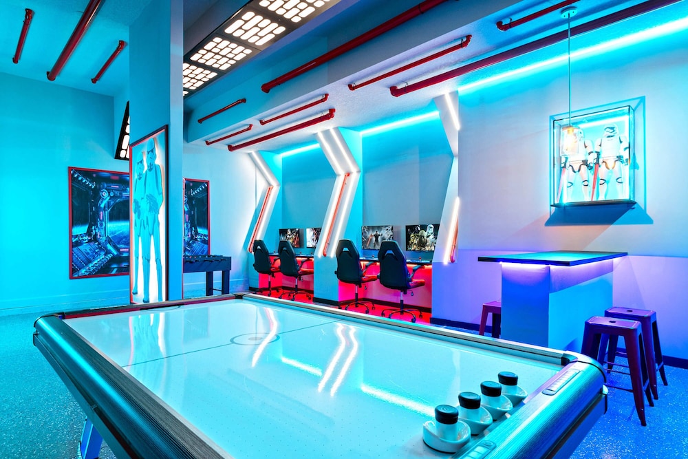 Themed Kids' Rooms, Pool & Game Loft Near Disney
