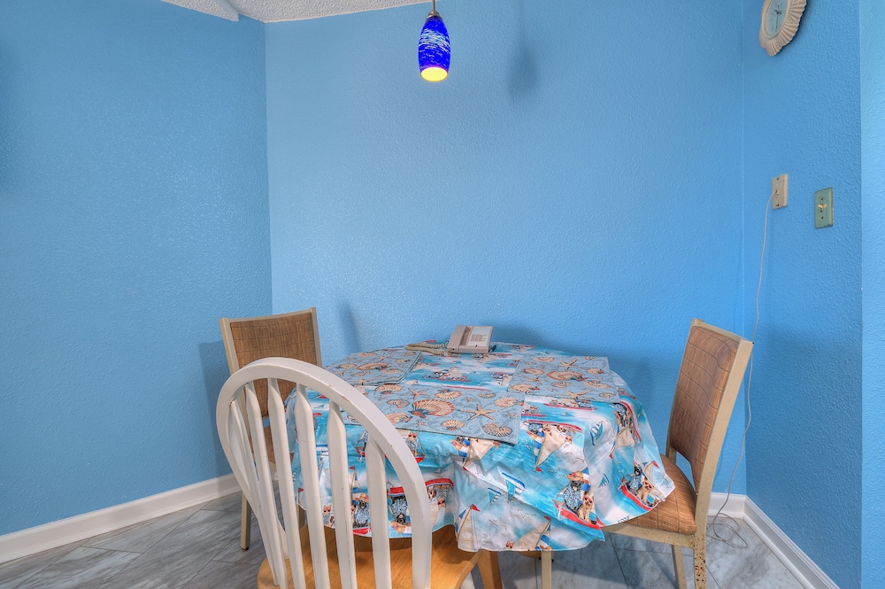 Jonathan Harbour by Elliott Beach Rental view 4