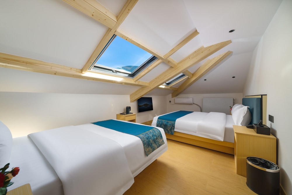 Island Time Hotel