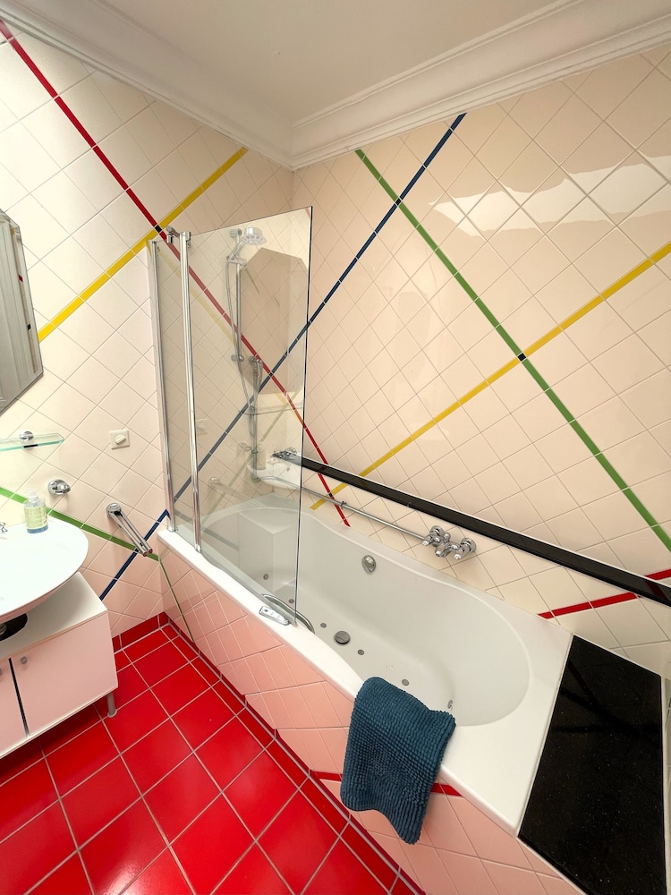 Flora's Palace