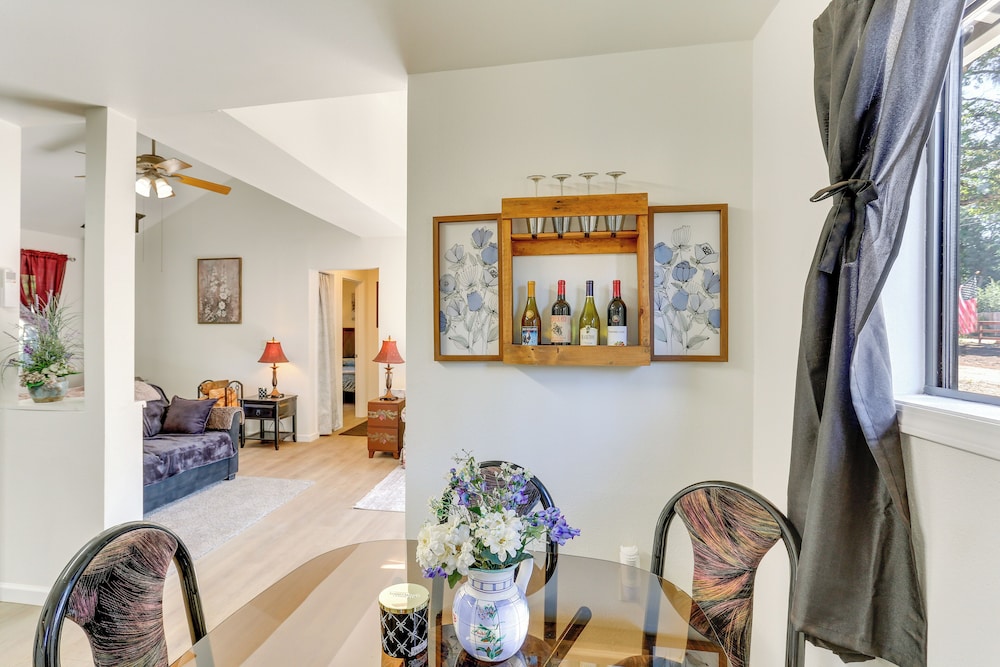 Private Horse Stall: Unplug at Shingletown Home!