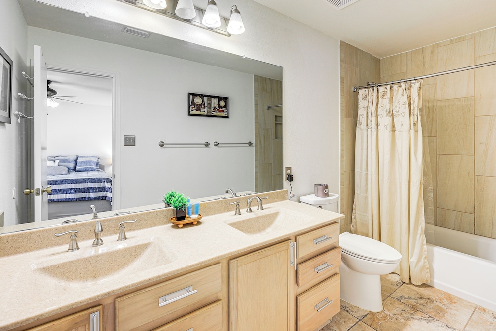 Near Medical Center: Home w/ Yard in San Antonio