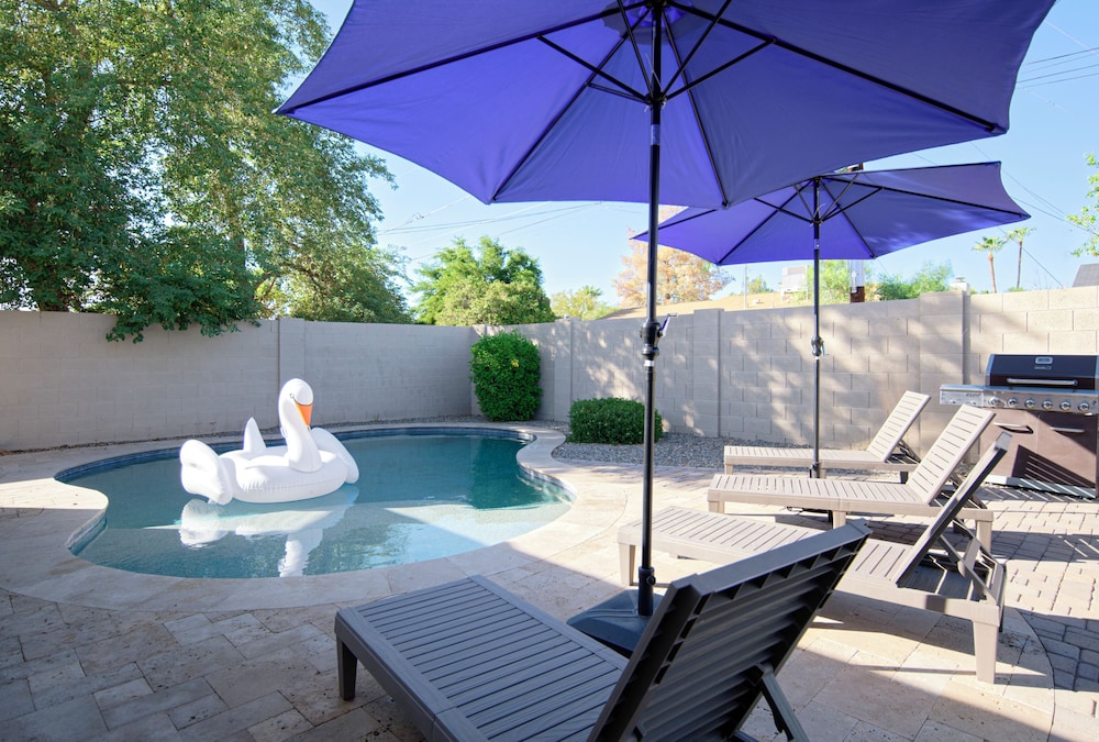 Old Town Saguaro - Pool - Fire Pit- Heart of Old Town
