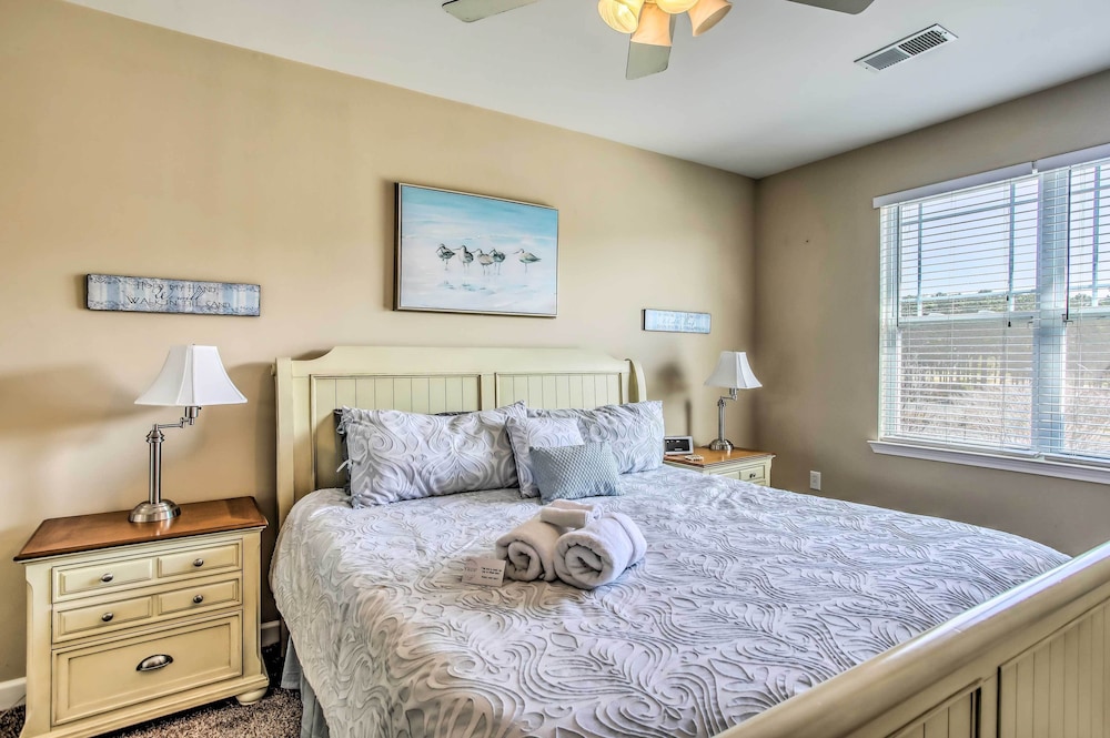 Calabash Condo w/ Community Pool!