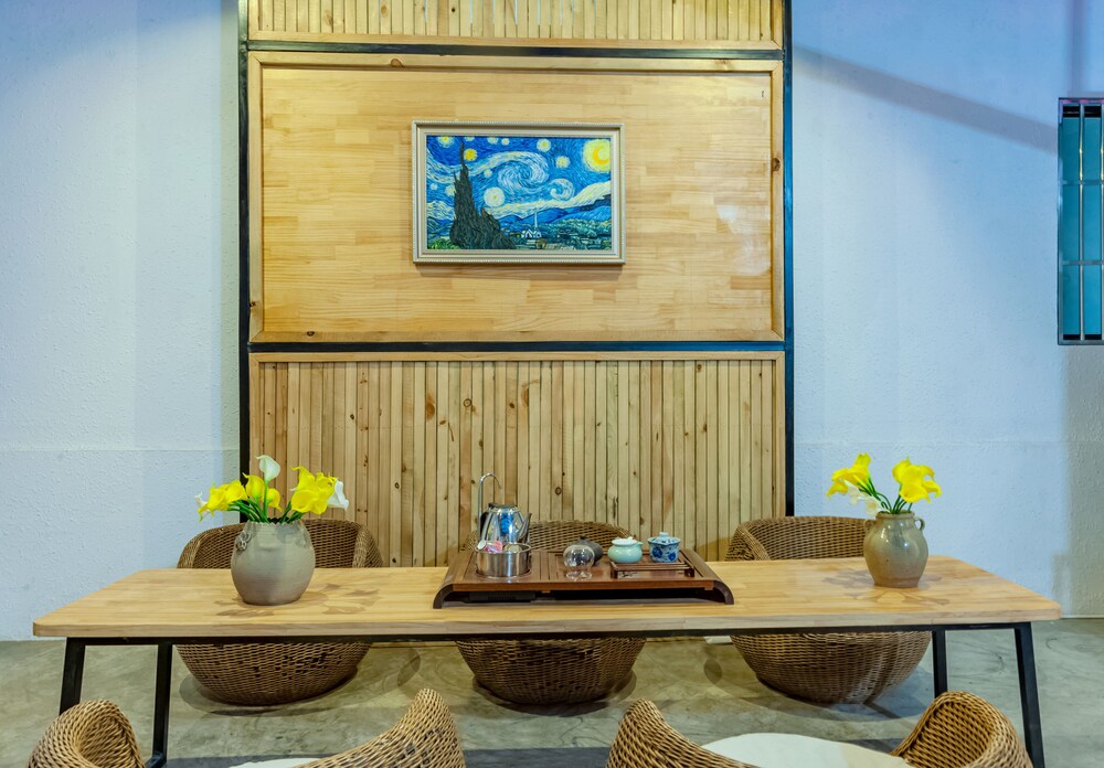 Crystal Taro Inn Dali view 5