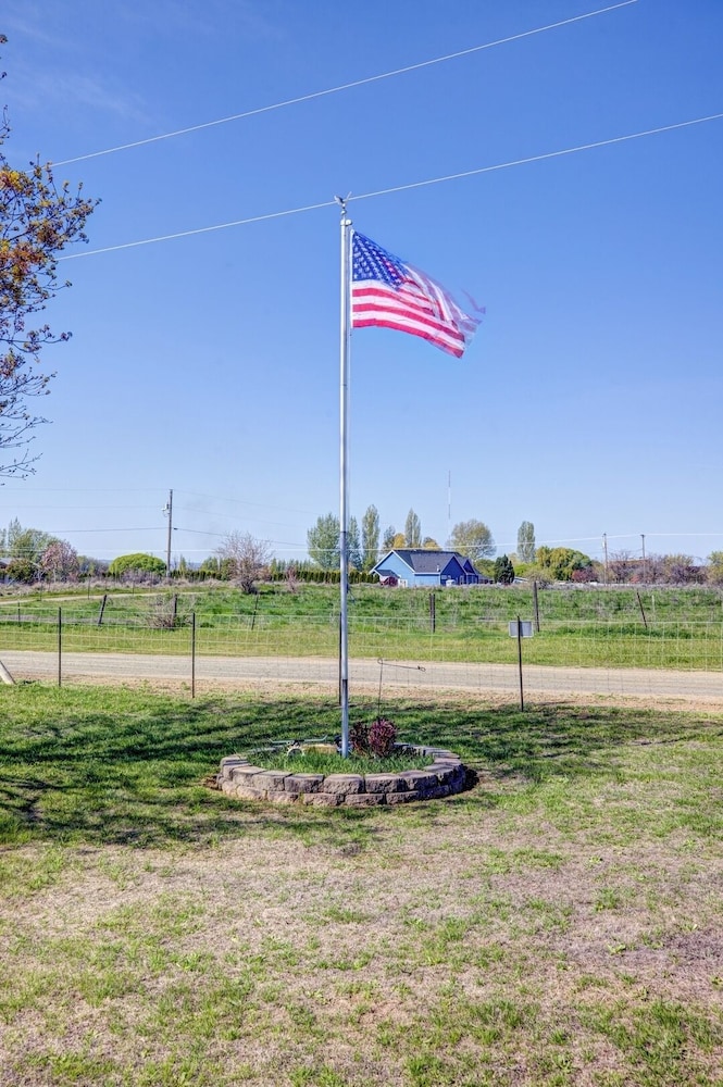 3BR Retreat in Prosser Perfect for Wine Lovers