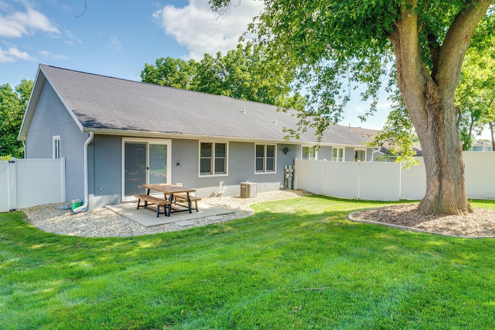1 Mi to Beach: Dog-friendly Condo in Lake Mills!