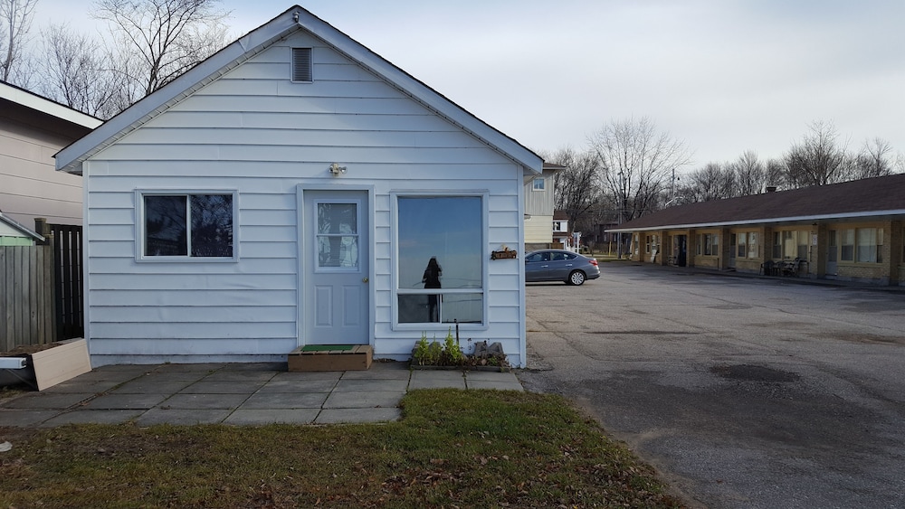 Glenwood Motel and Cottages