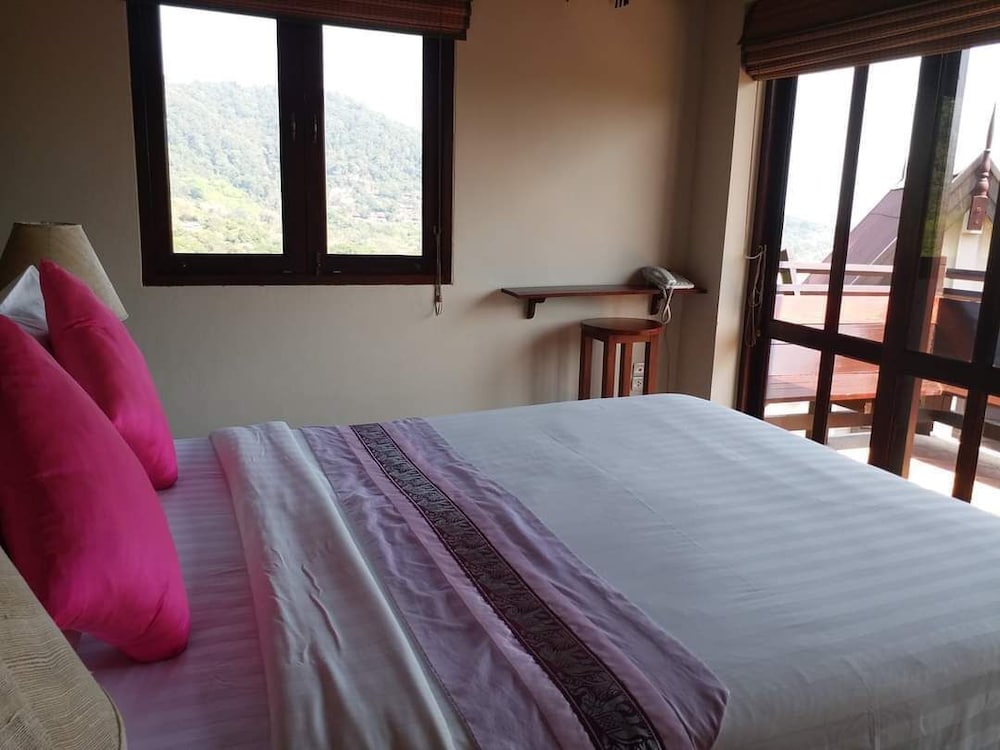 Photo 210
