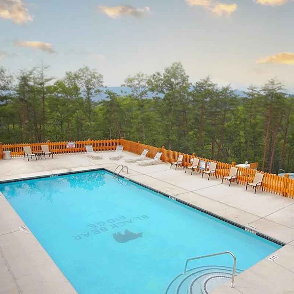 Awesome View Pool Hot Tub Game Room Fireplace