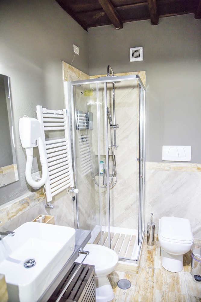 Do-Do Navona Suites