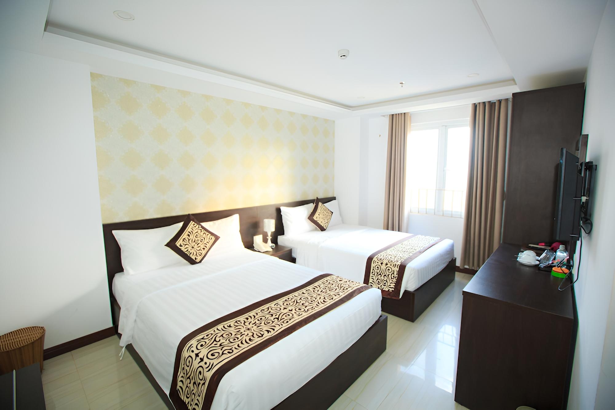 Lucky Star Hotel