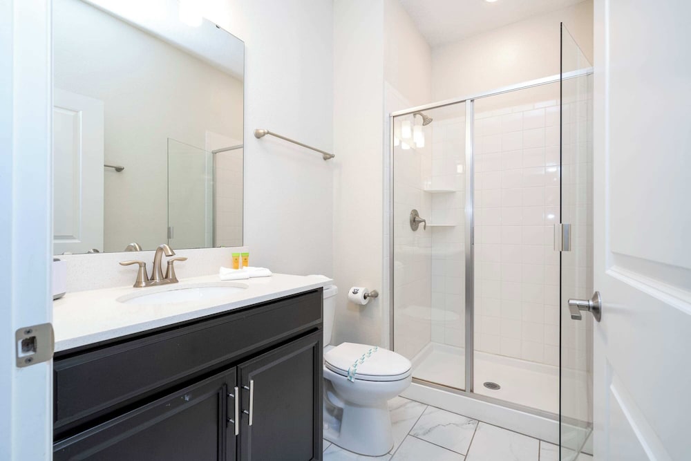 Gorgeous 4Bd W/ Pool & Waterpark @ Storey Lake 4836M