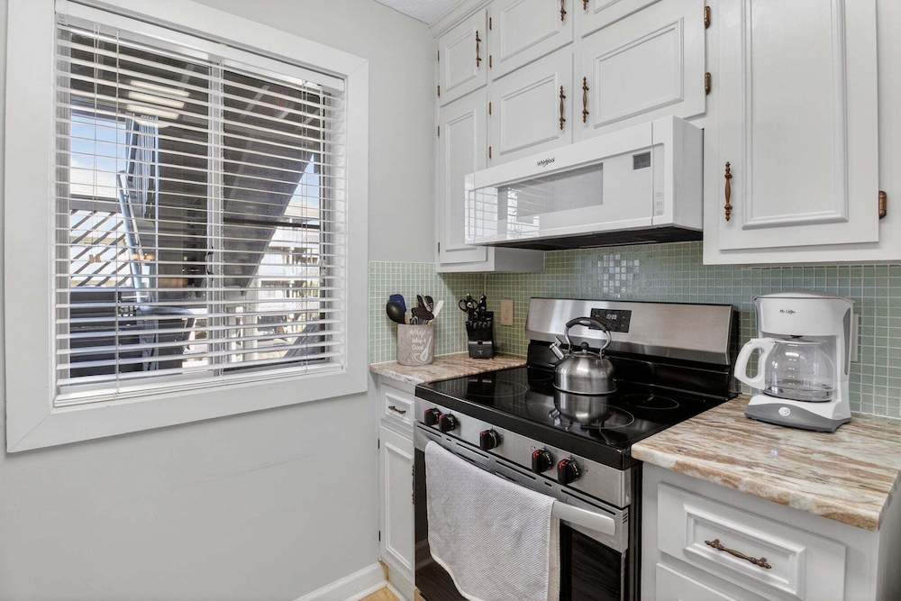 Ocean View Condominium 2 Bedroom Condo