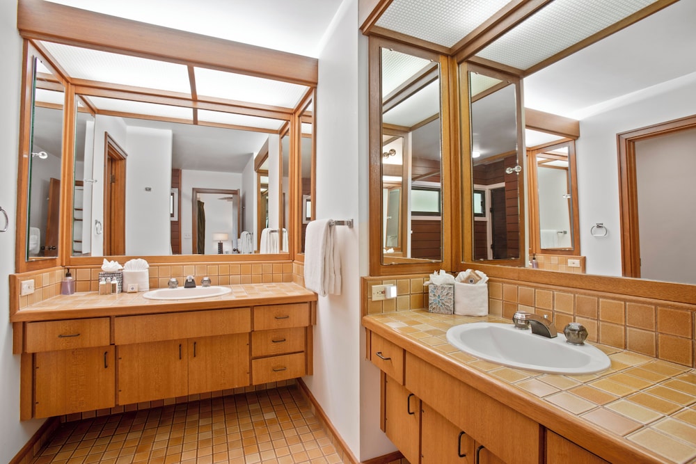 Kapalua Ridge Villas by KBM