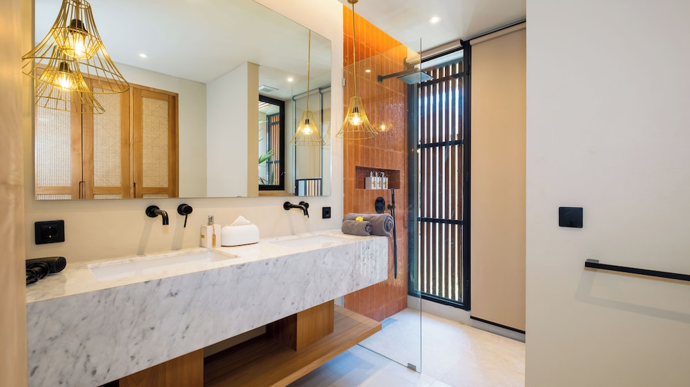 Loona Palm Villas Seseh