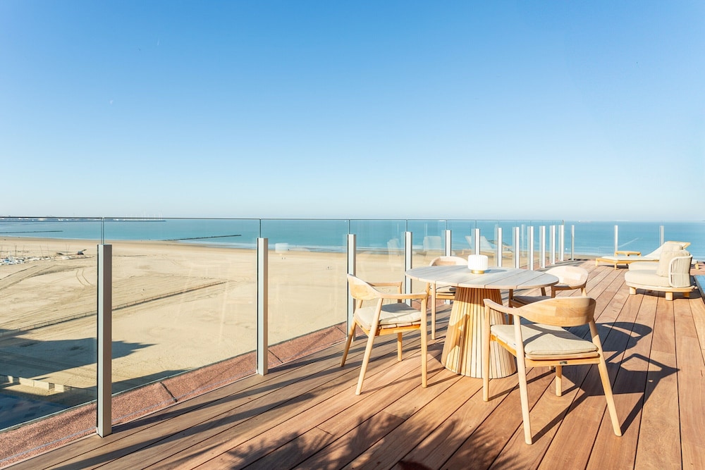 Apartment on Coast With Panoramic Views