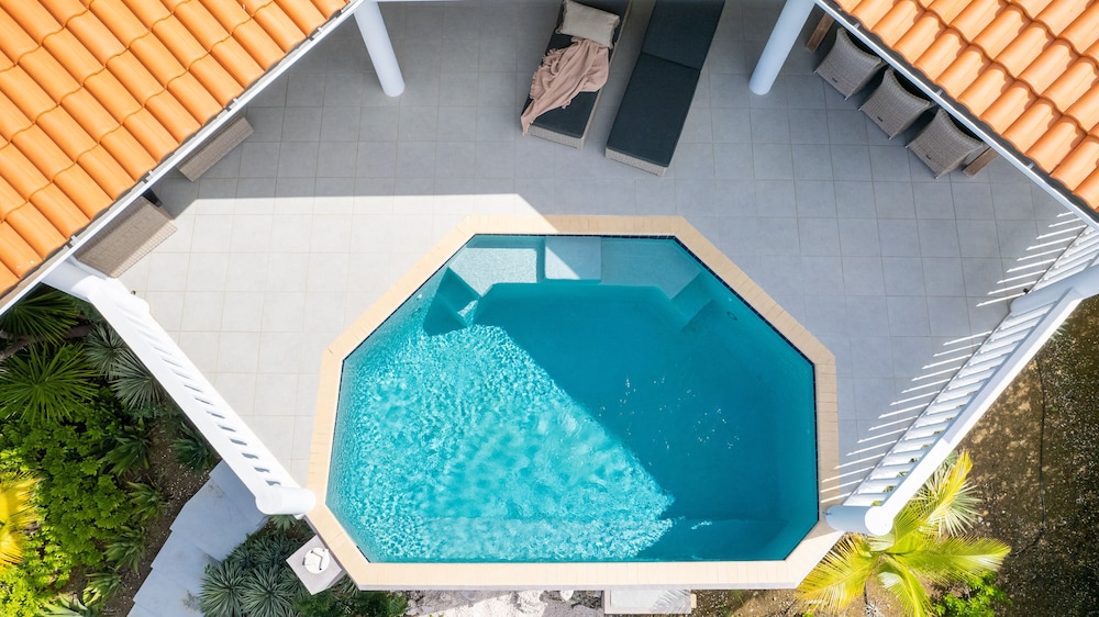 Coral Estate Holidays