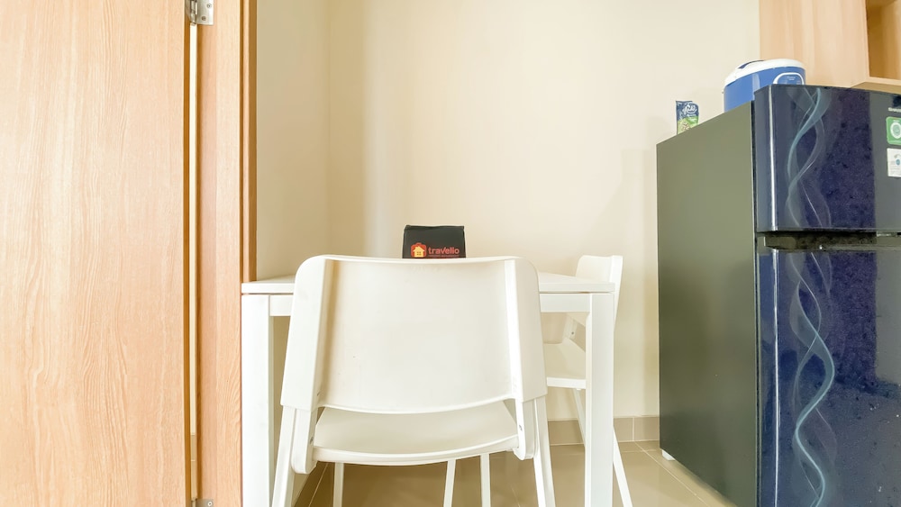Fully Furnished 1Br Apartment B Residence