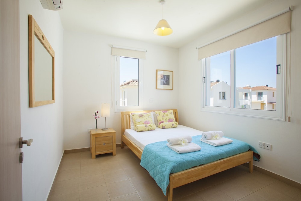 Protaras Villa Cemelia