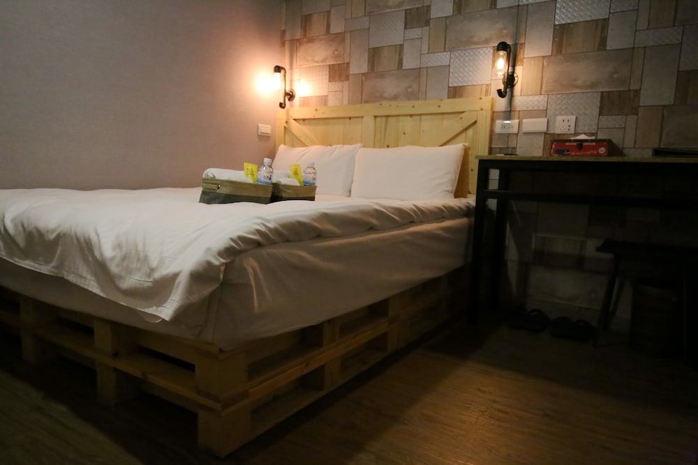 Nys Loft Hotel - Hostel