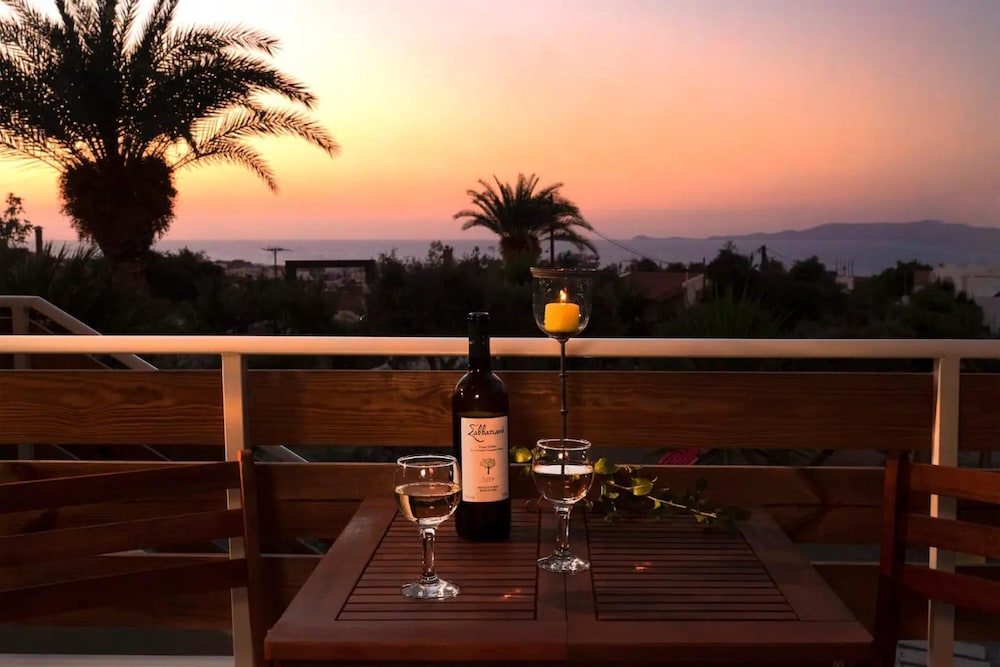 Seaside Charm Near Heraklion Villa Maro s Getaway photo 3