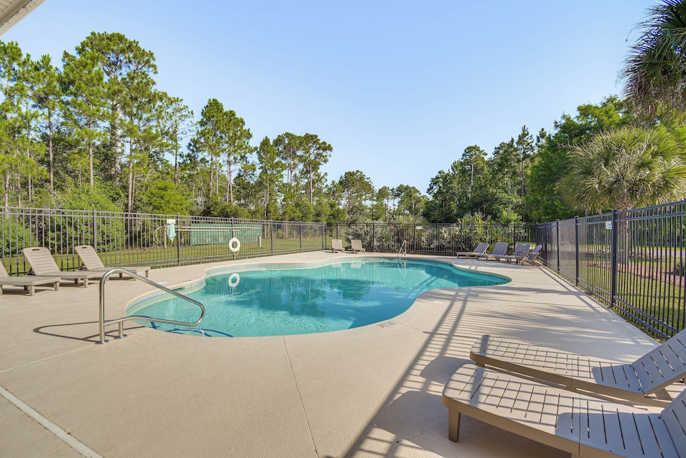 5 Mi to Gulf Beaches: Coastal Alabama Home