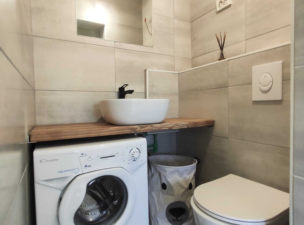 Comfortable Crikvenica Apartment With Terrace and Wifi