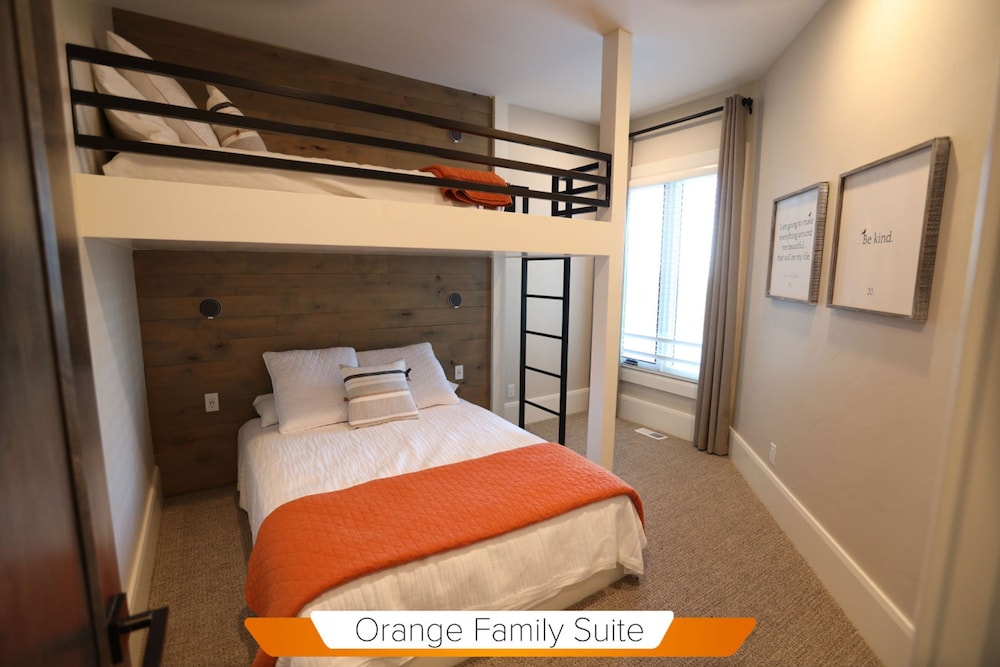 Glenn Haven Luxury Large Group Getaway Sleeps 60