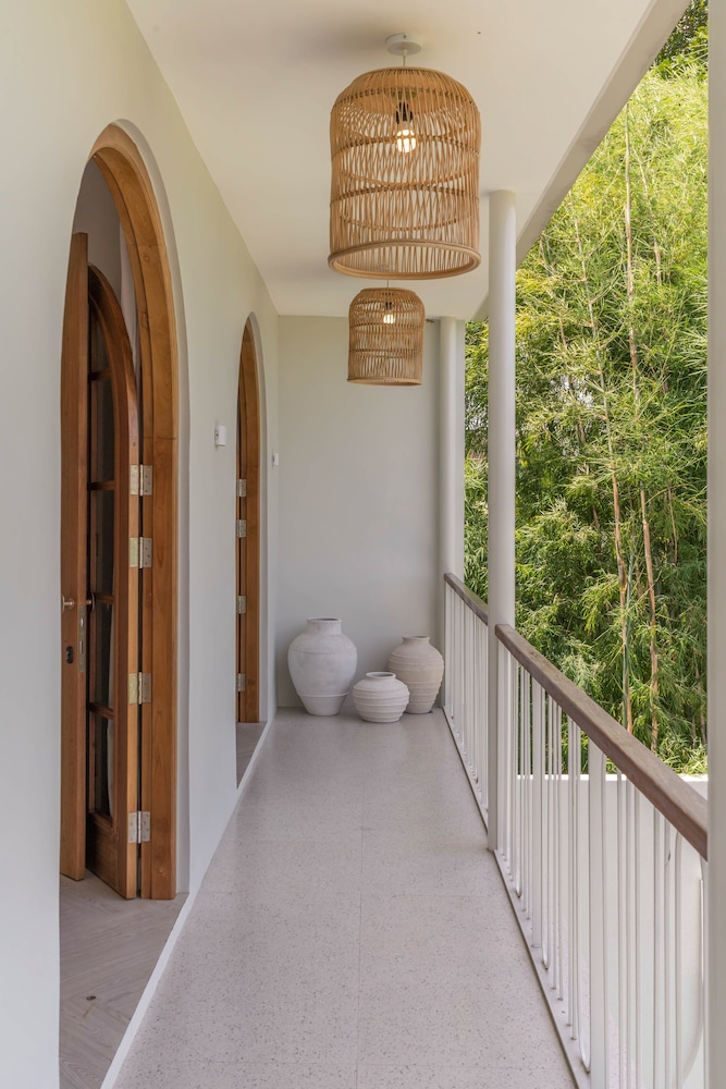 Villa Hawk