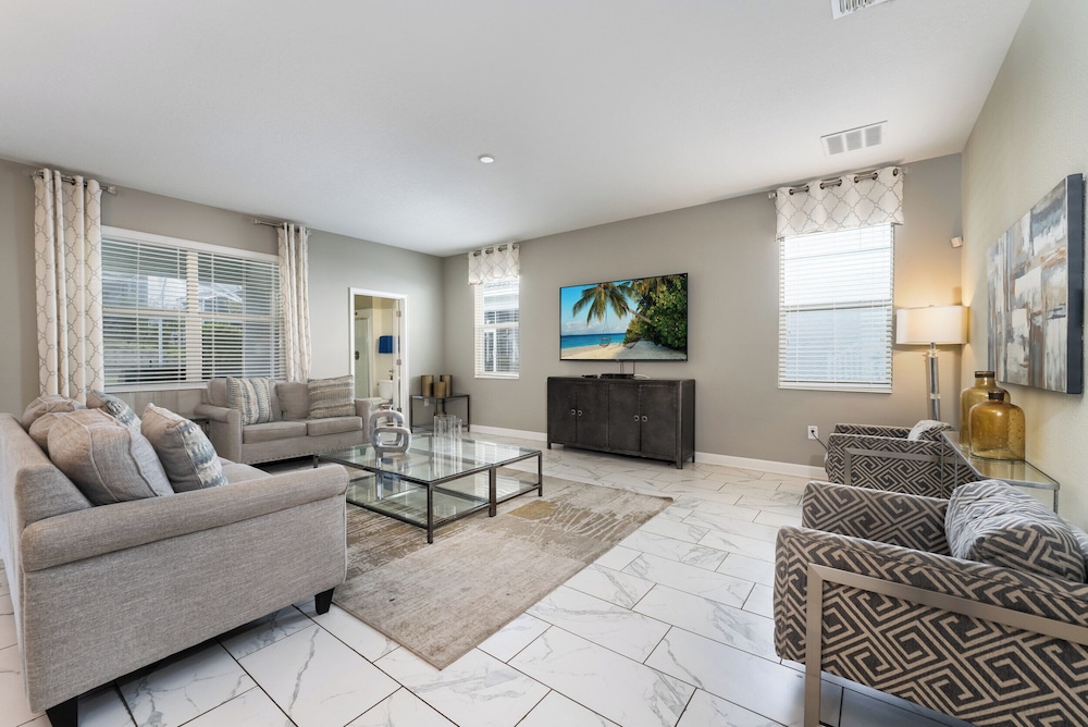 Large 7BR Villa Pool Great for Families