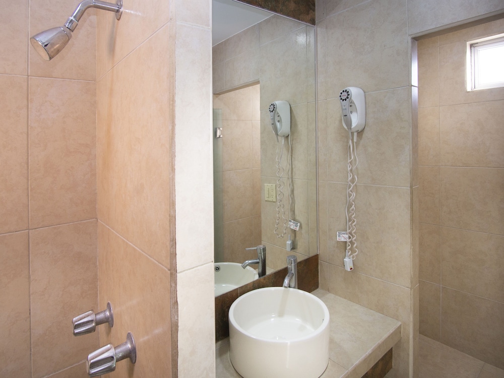 Ensenada Vacations - Hotel Rose Ensenada - Property Image 14