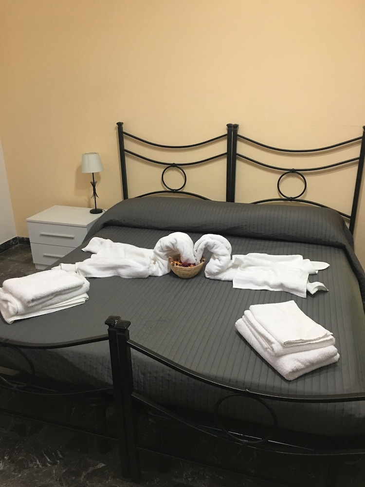 Damiani & Sister Guest House