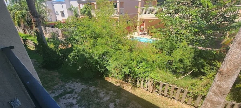 2 Levels Pool Near Beach 2 Patios 2 Bedroom Apts