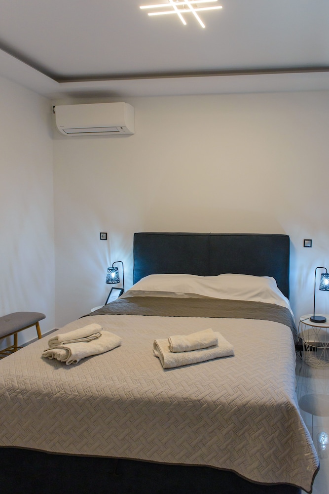 Casa d Irene near airport beach view 5