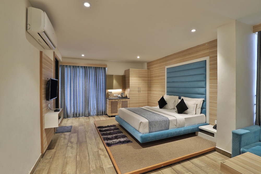 Hotel The Grand Shivay