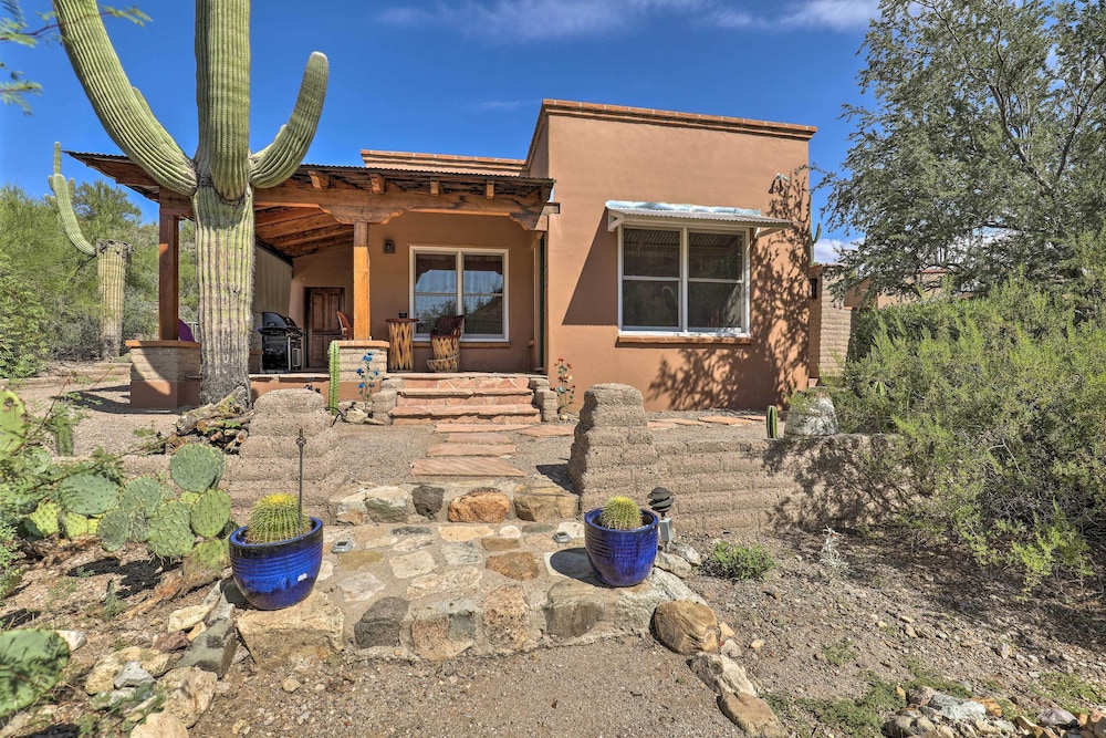 'La Roca' - Tucson Casita w/ Mtn View on 10 Acres! view 5