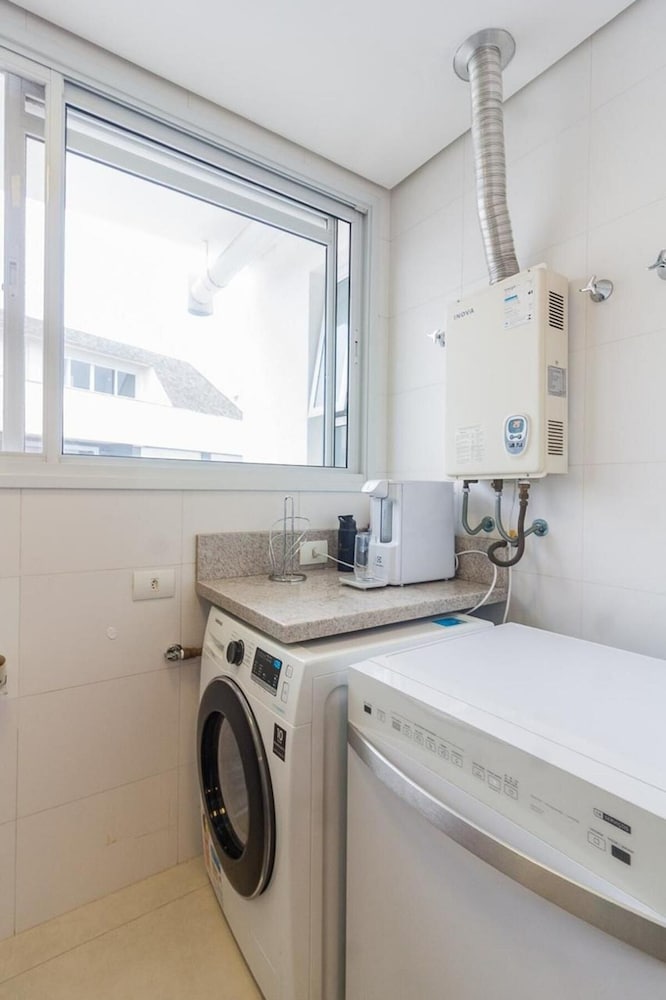 Excelente Cobertura Jurerê com Jacuzzi