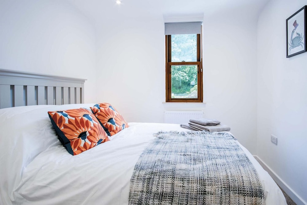Flat 2 - 1 Bedroom Apartment - Tenby