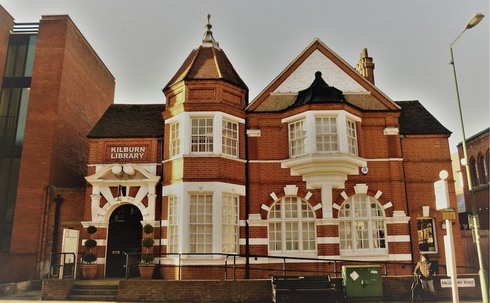 Maida Vale Queens Park Warwick Avenue