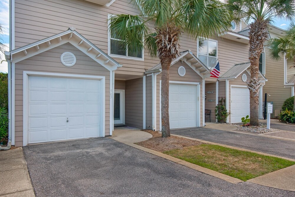 Beach Haven- Beach Pointe 703 view 2