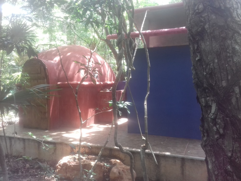 Hotel y Temazcal en Solferino