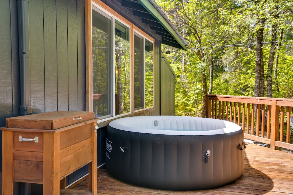 Packshack - Cozy Ski Cabin Mins From White Pass 2 Bedroom Home