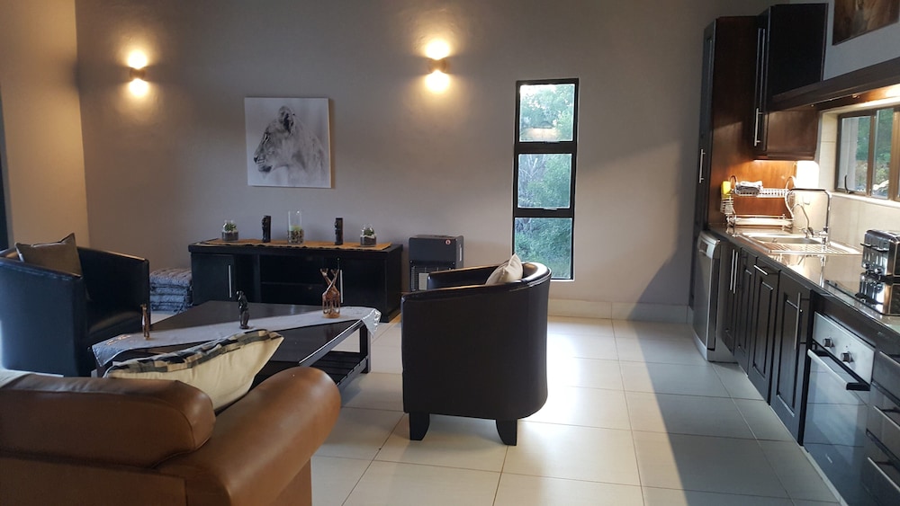 Morokolo Safari Lodge