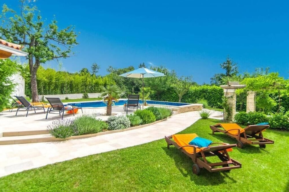 Villa Benina Rossa 2 view 4