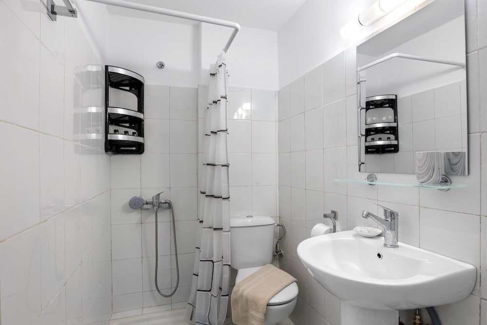 Sun Beach Apartment in Chania 3