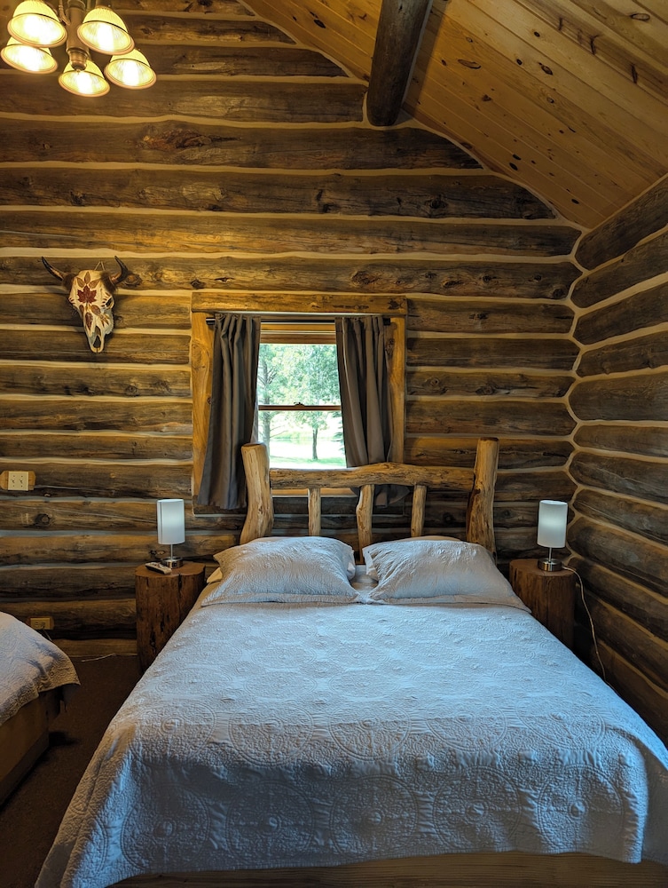 Gold Camp Cabins