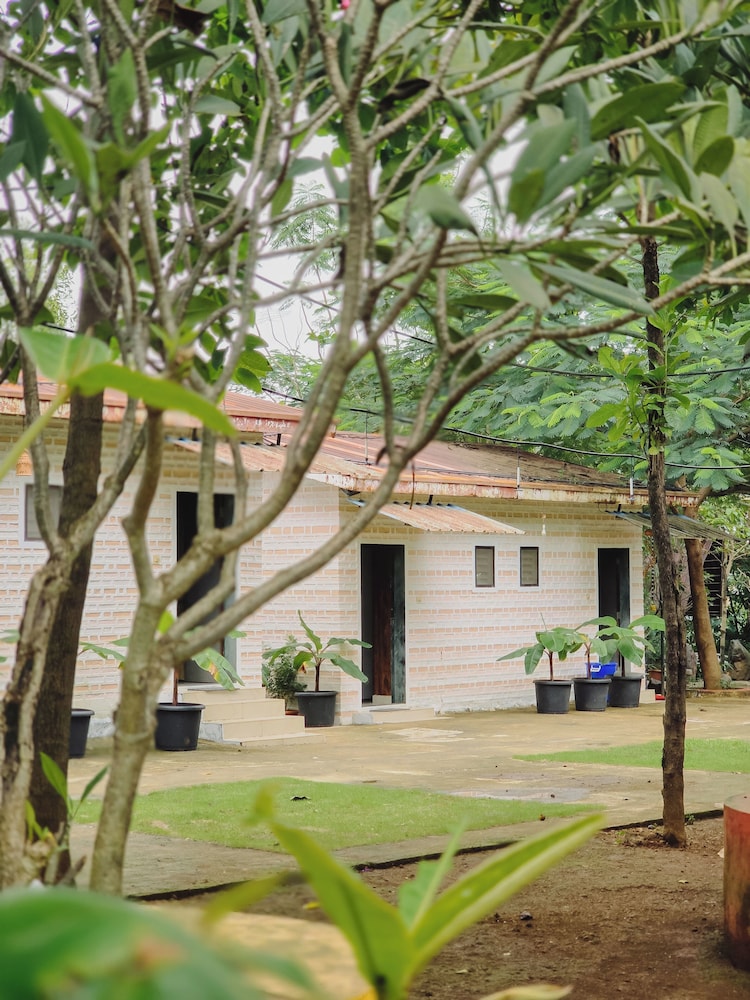 Green View Resort